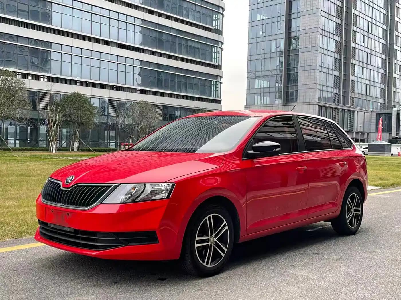 Skoda Škoda Skoda Rapid Spaceback 2018 1.6L Automatic Standard