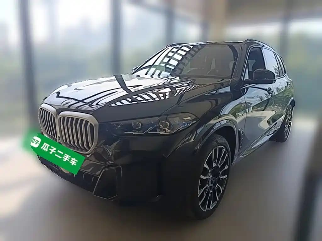 BMW X5 2023 xDrive 40Li M Sport Black Night Package