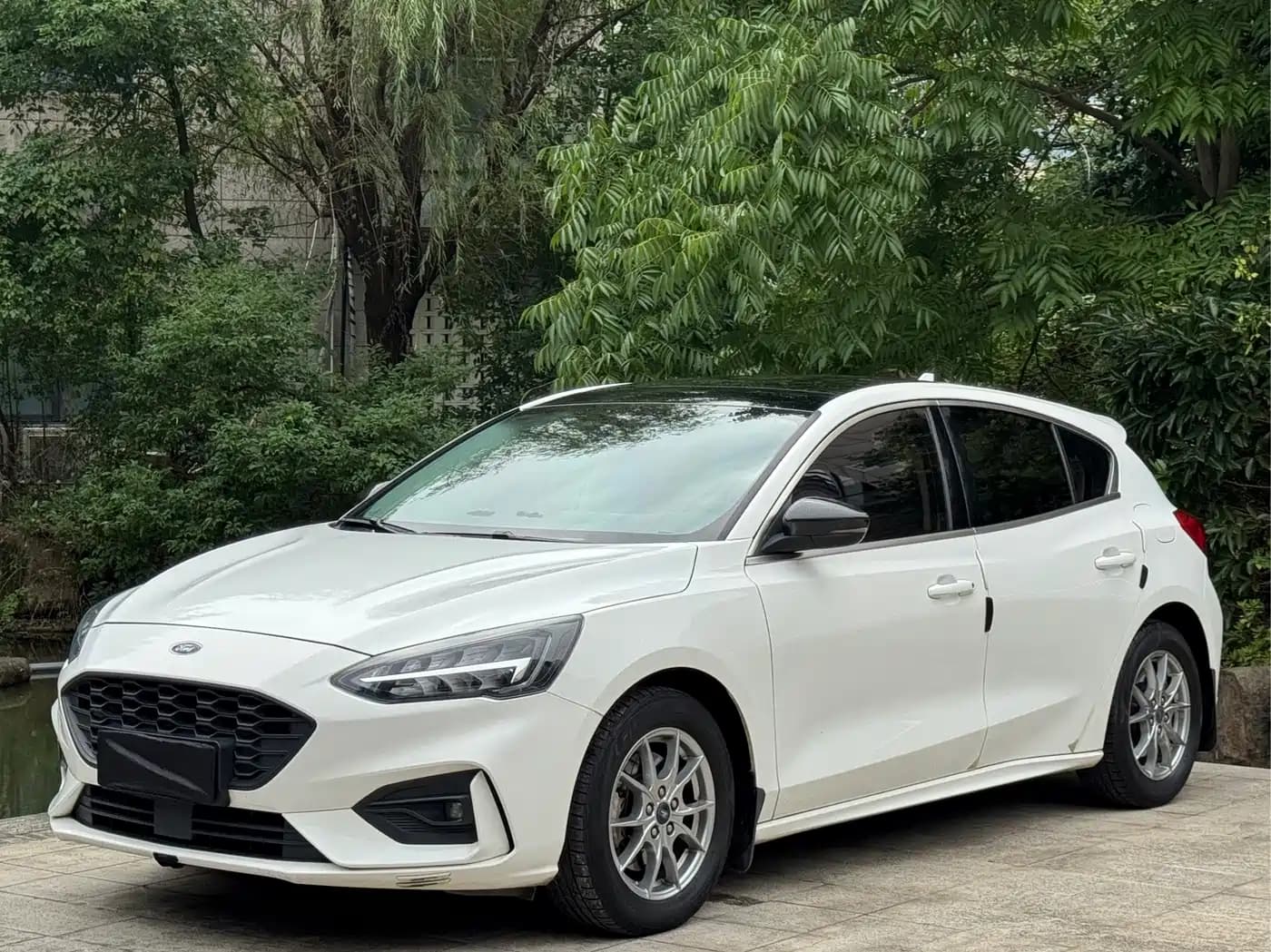 Ford Focus 2021 Hatchback EcoBoost 180 Auto Trend