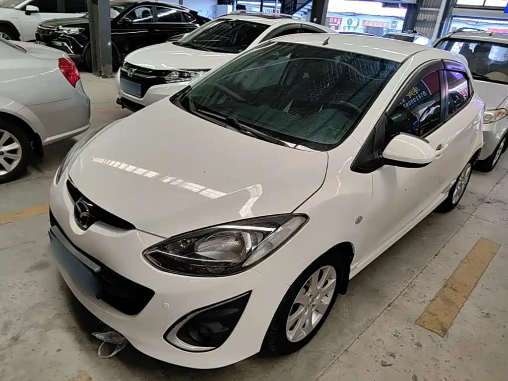 Mazda 2 Mazda 2 2012 Hatchback Dynamic 1.5L Automatic Value Edition