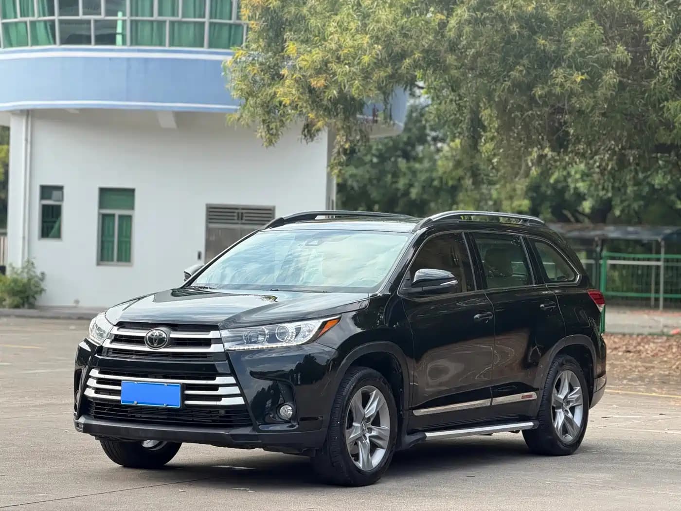 Toyota Highlander 2018 2.0T 4WD Luxury 7-seater (China V)