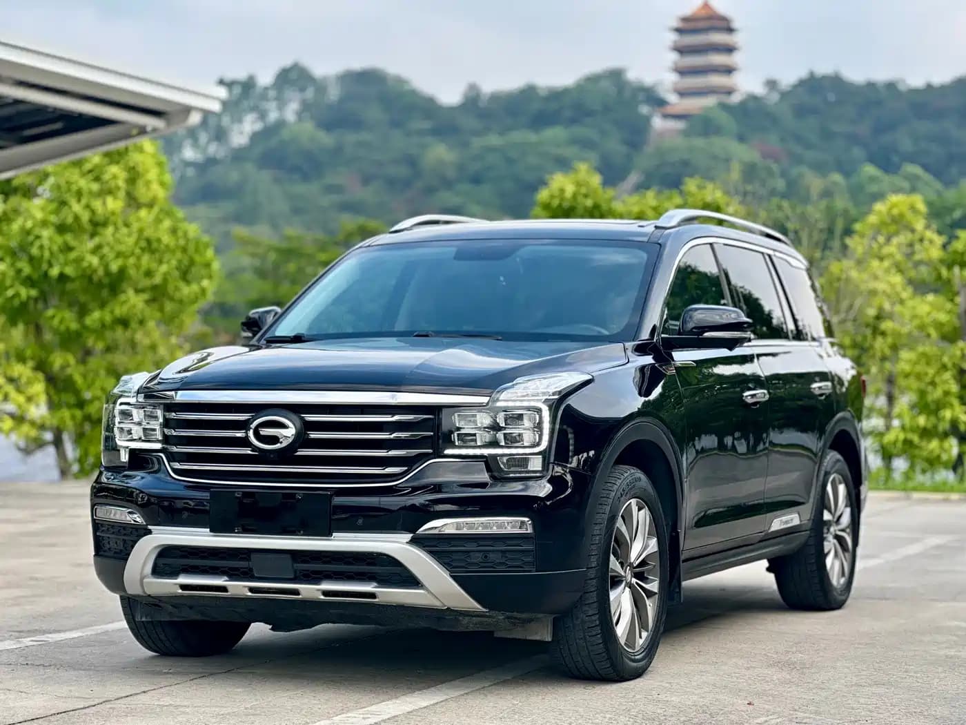 GAC Trumpchi GS8 Trumpchi 2017 320T AWD Luxury Smart Connect (7-Seater)
