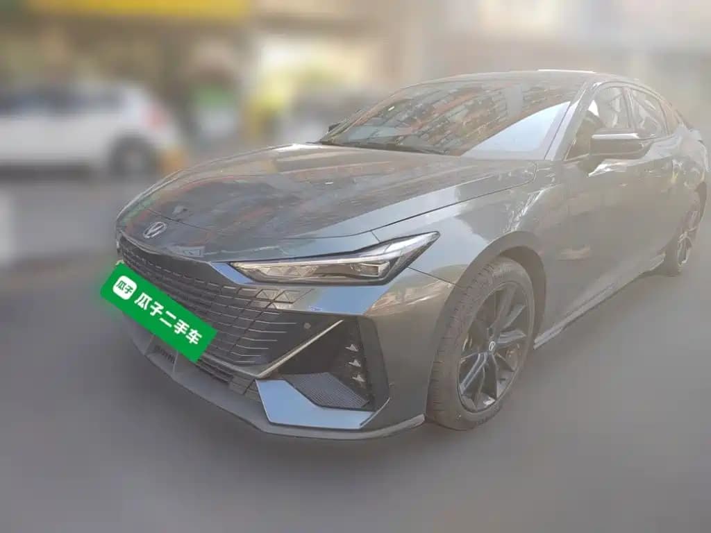 Changan UNI-V 2022 1.5T Premium Model