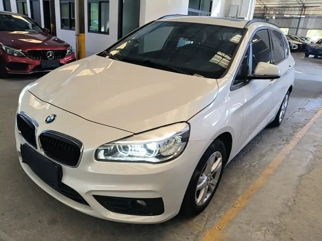 BMW 2 Series Touring 2016 218i Leading