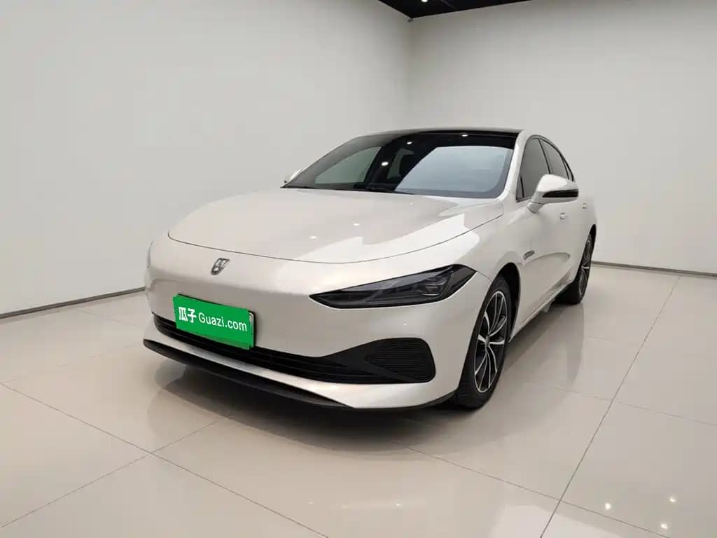 Roewe D7 2025 DMH 125km World Champion Edition