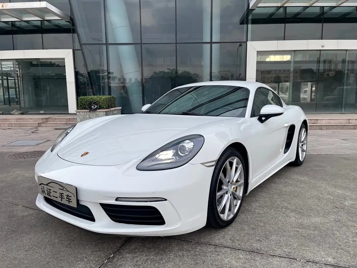 Porsche 718 2016 Cayman 2.0T