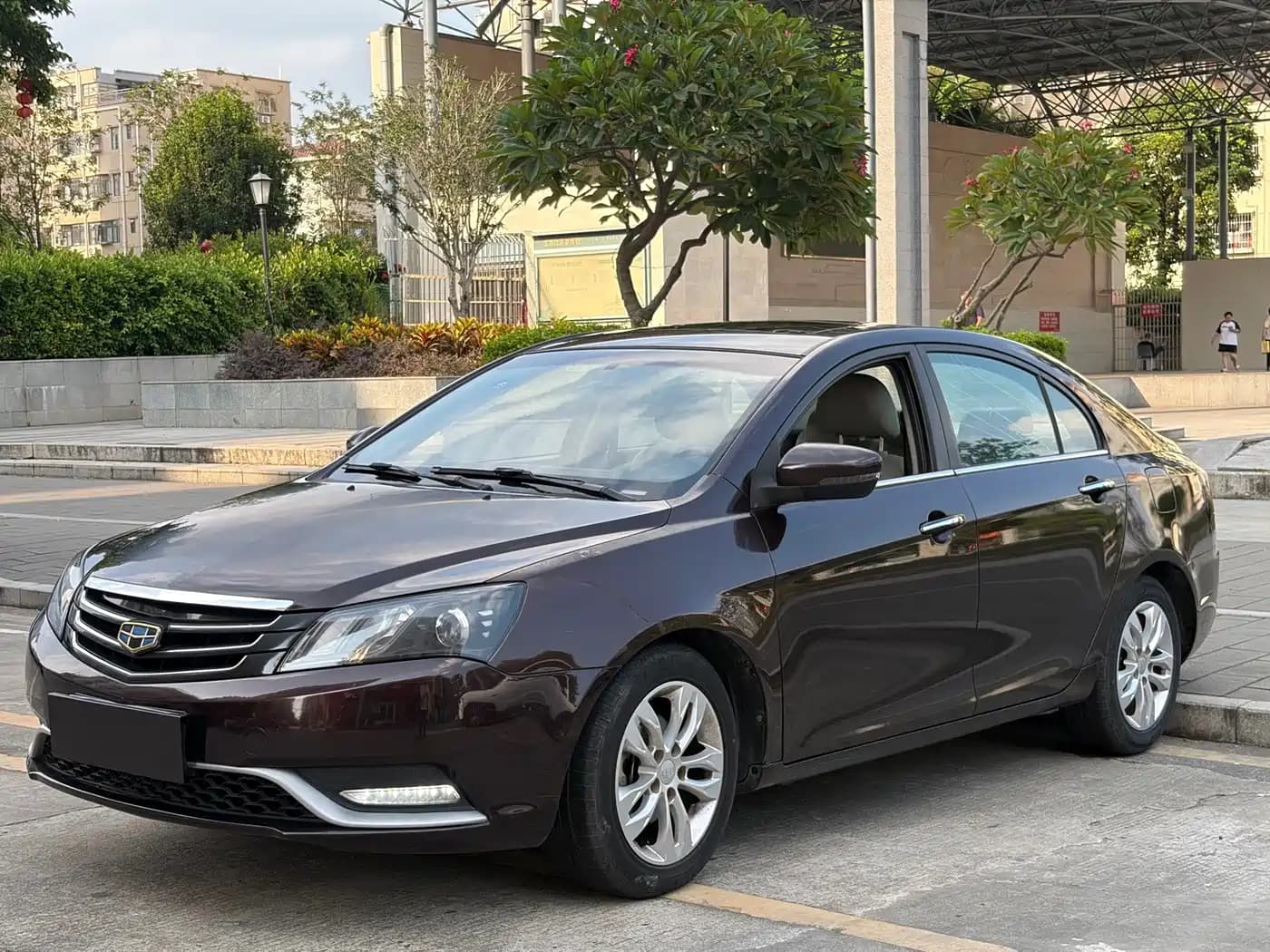 Geely Emgrand 2014 Sedan 1.5L CVT Elite