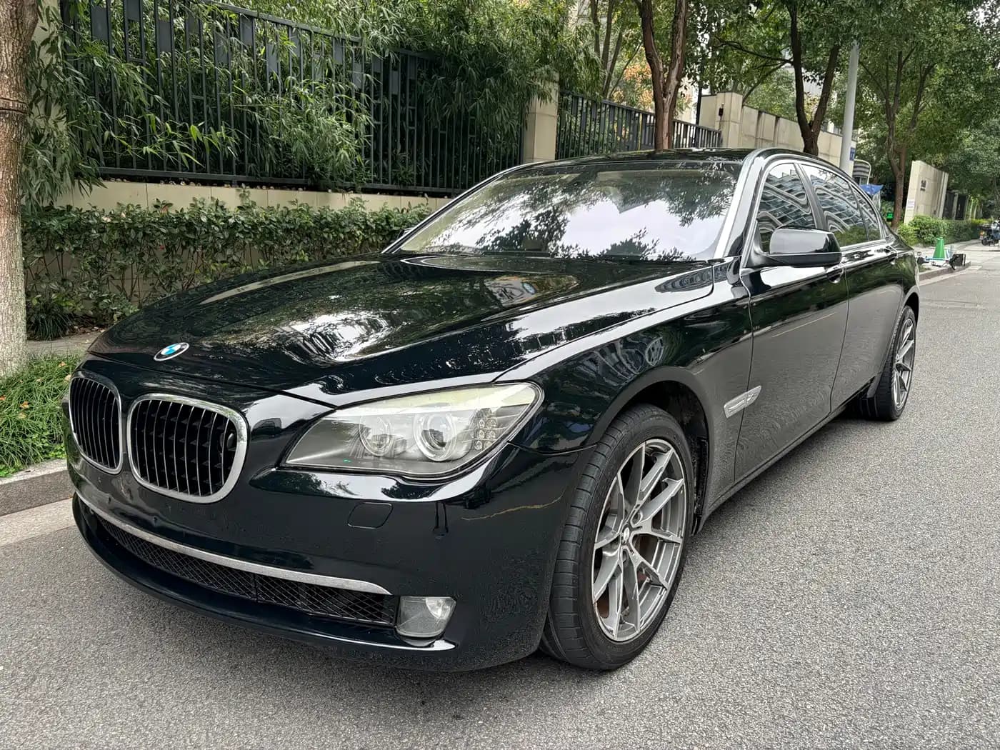 BMW 7 Series 2011 750Li xDrive