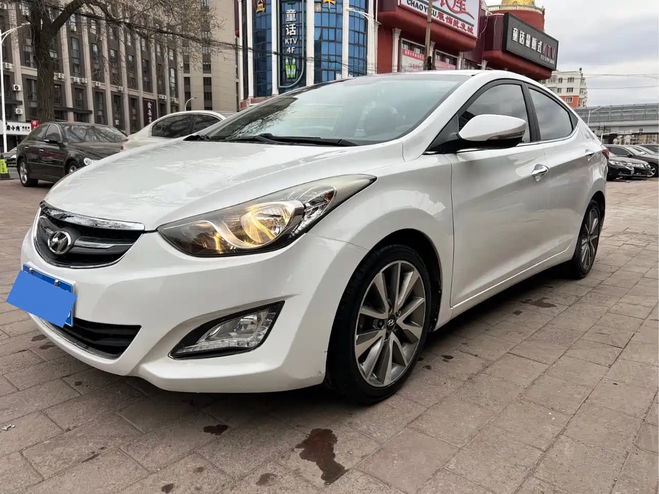 Hyundai Elantra Langdong 2015 1.6L Auto Premium