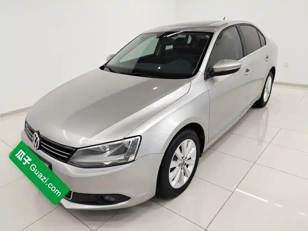 Volkswagen Jetta Sagitar 2014 Facelift 1.6L Automatic Comfort