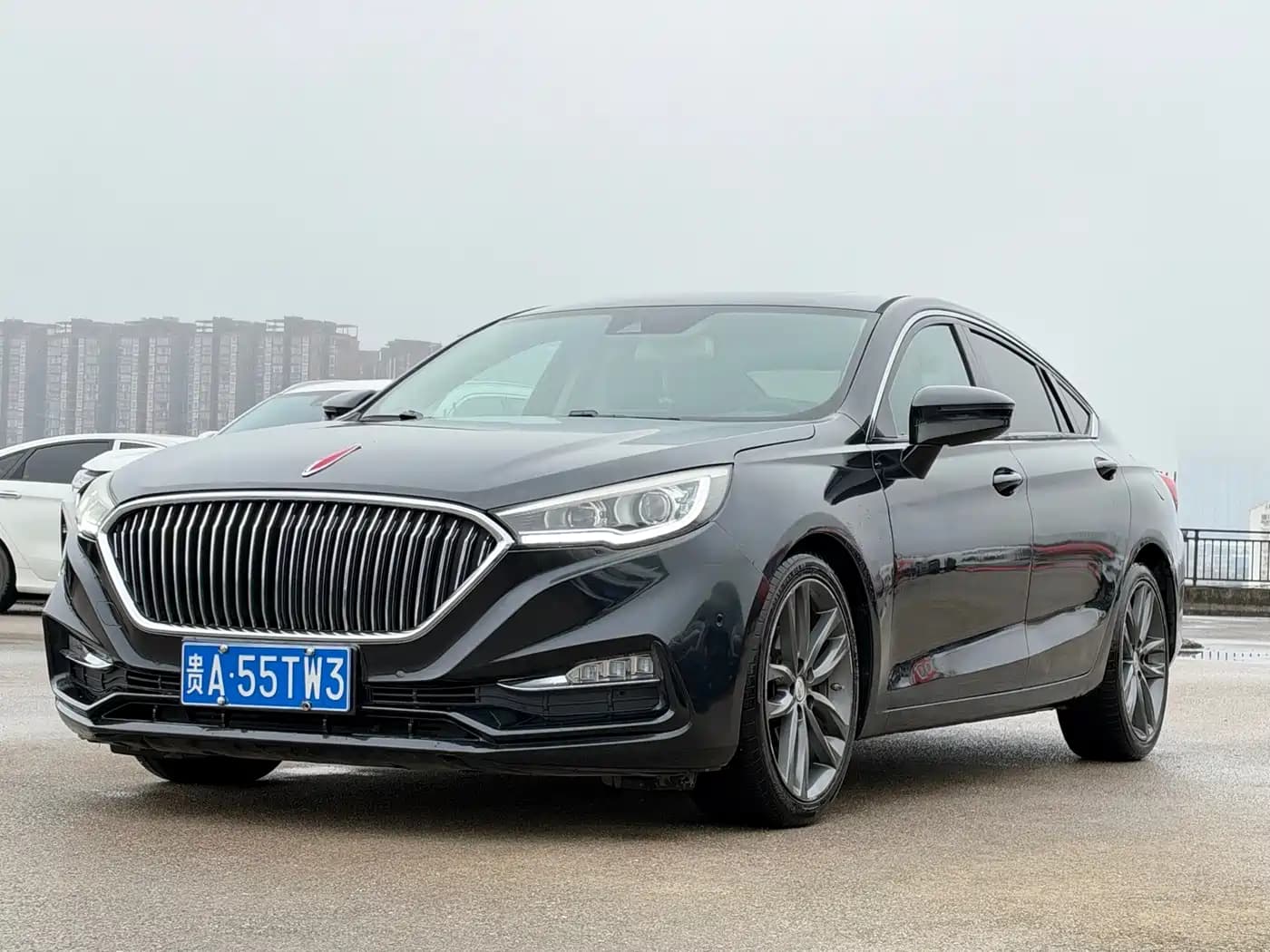 Hongqi H5 2018 30TD Smart Connected Royal Edition