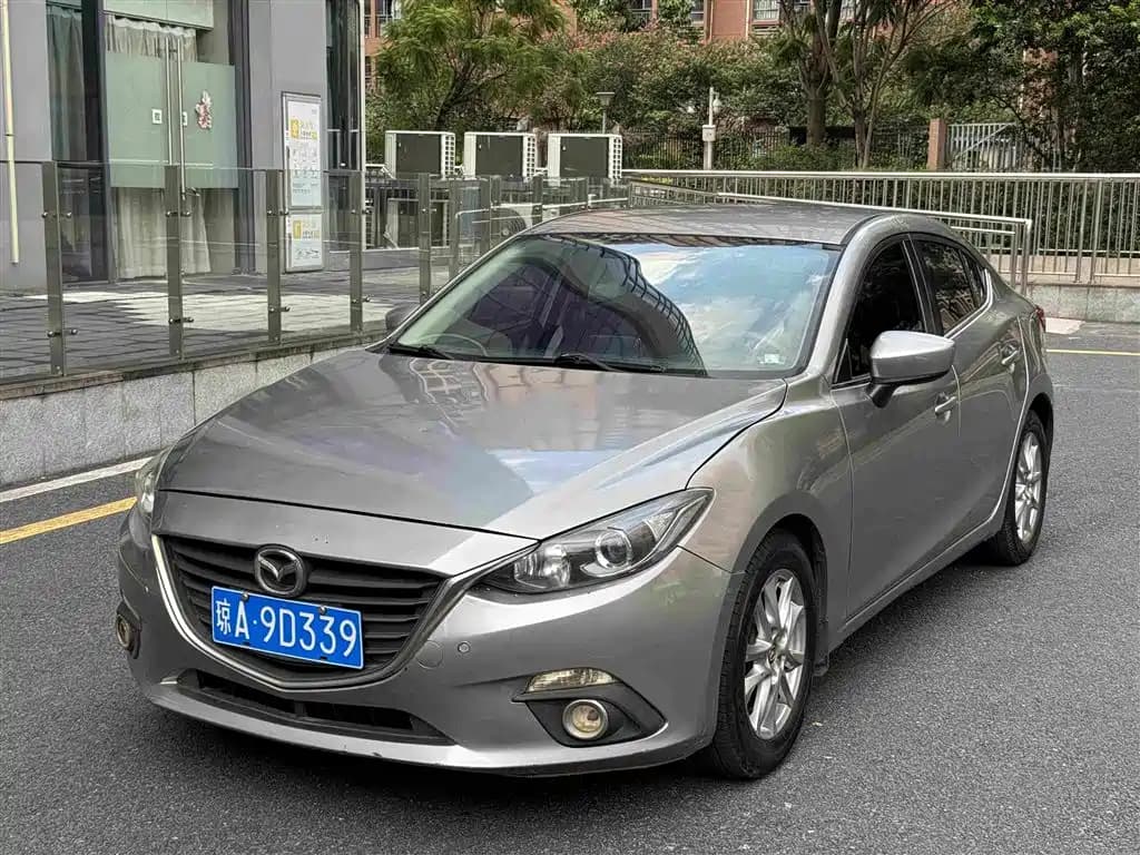 Mazda 3 Mazda3 Axela 2014 Sedan 1.5L Automatic Comfort