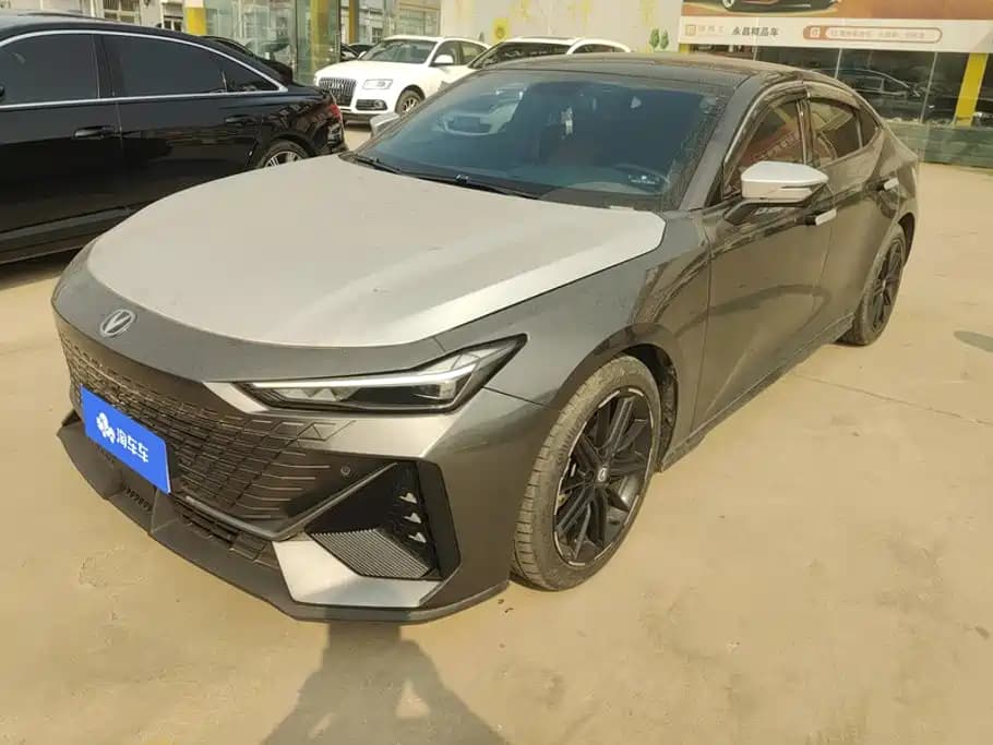 Changan Changan UNI-V 2022 1.5T Premium Model