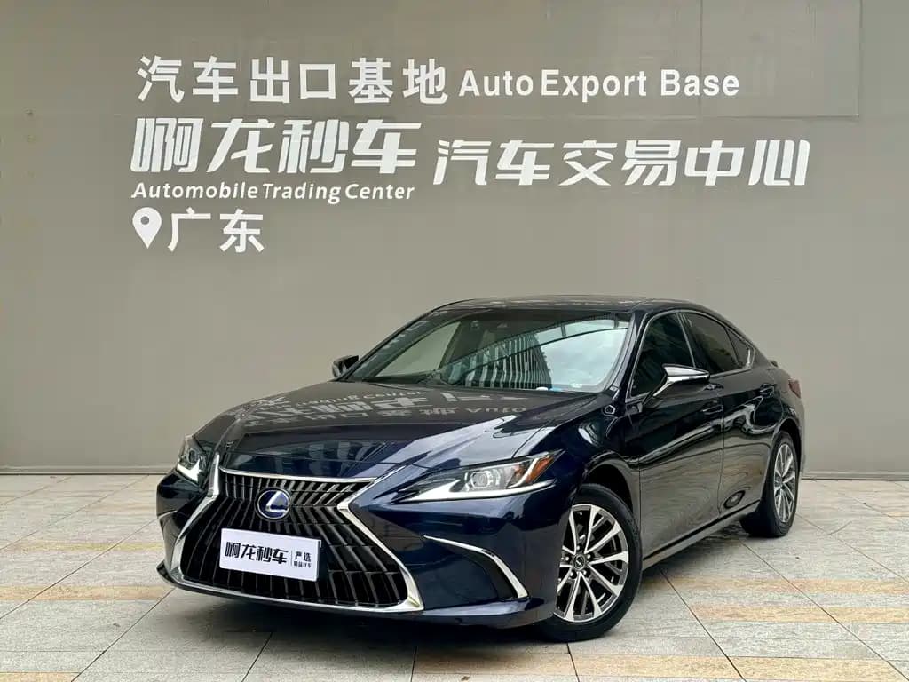 Lexus ES 2021 300h Excellence Edition