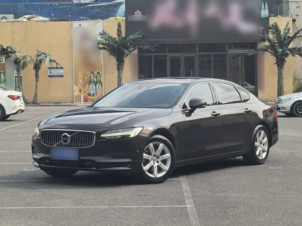 Volvo S90 2018 T4 Momentum Edition