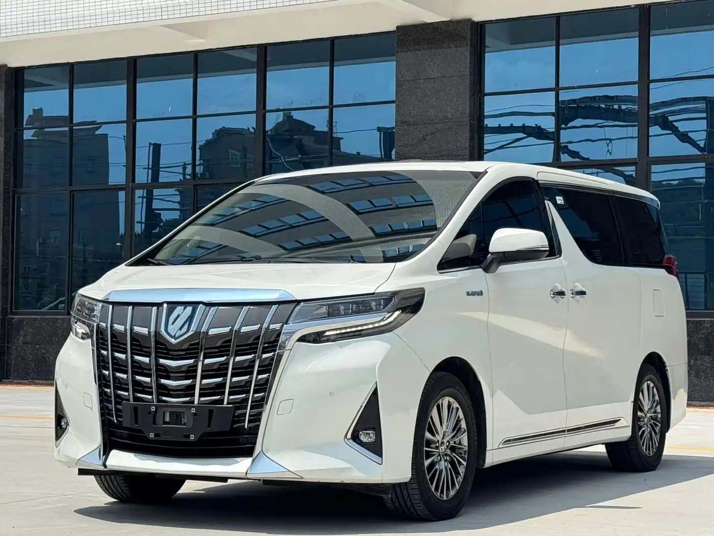 Toyota Alphard 2021 Hybrid 2.5L Premium
