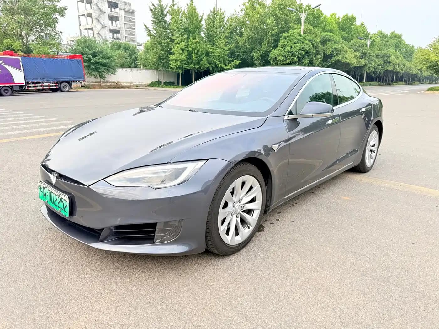 Tesla Model S 2016 60