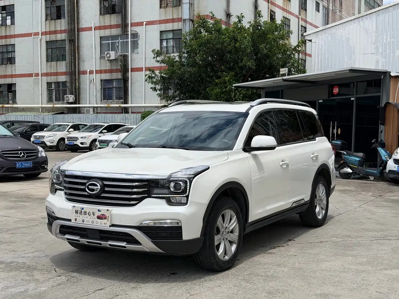 GAC Trumpchi GS8 Trumpchi Trumpchi GS8 2017 320T 2WD Luxury Edition (7-Seater)
