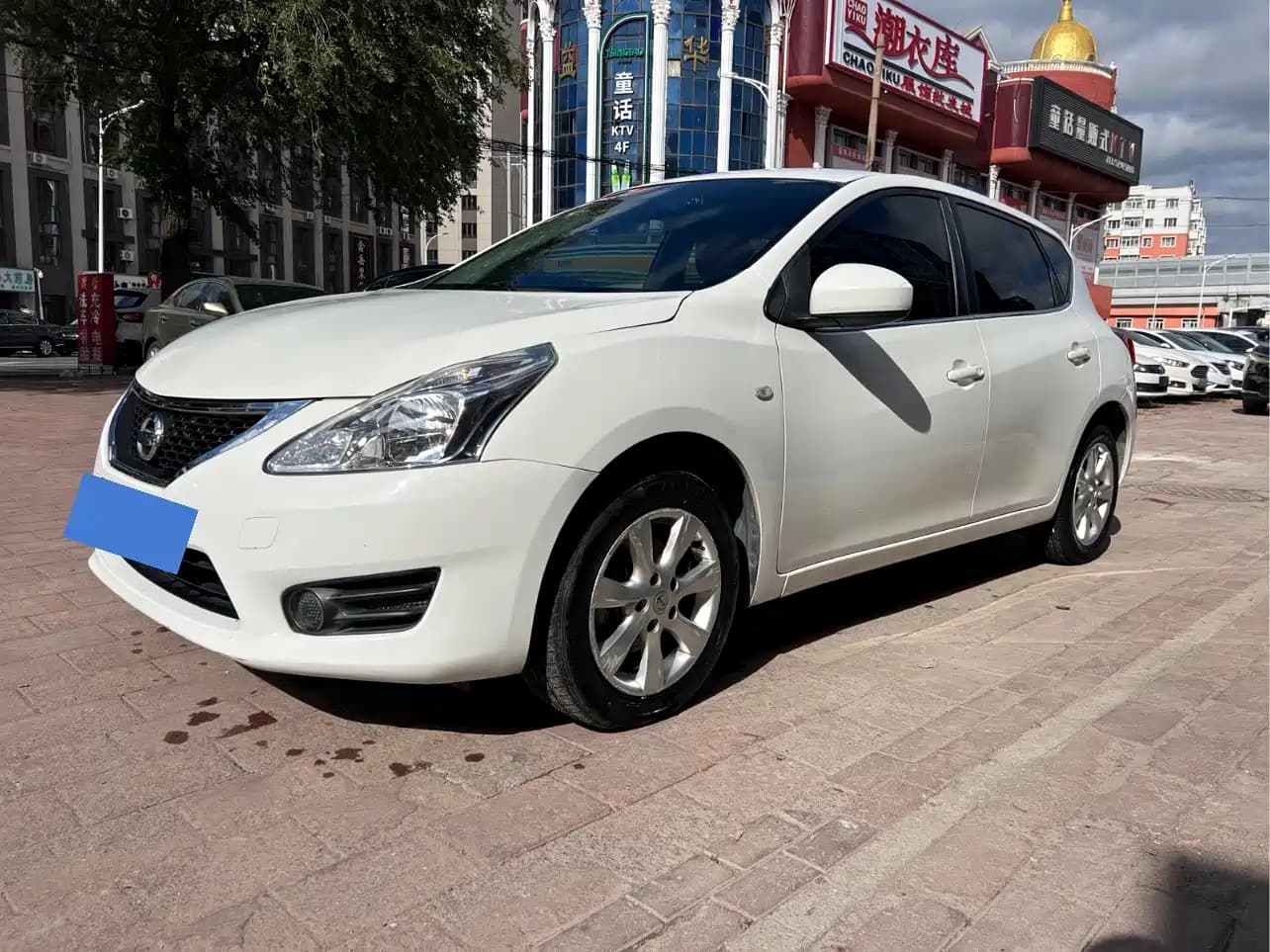 Nissan Tiida 2014 1.6L CVT Comfort