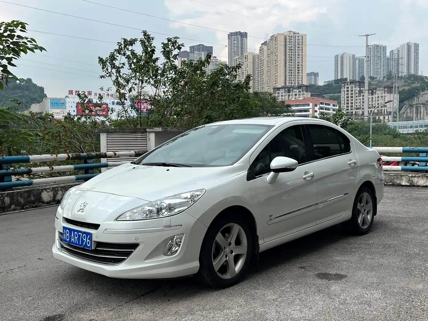 Peugeot 408 2013 2.0L Automatic Premium
