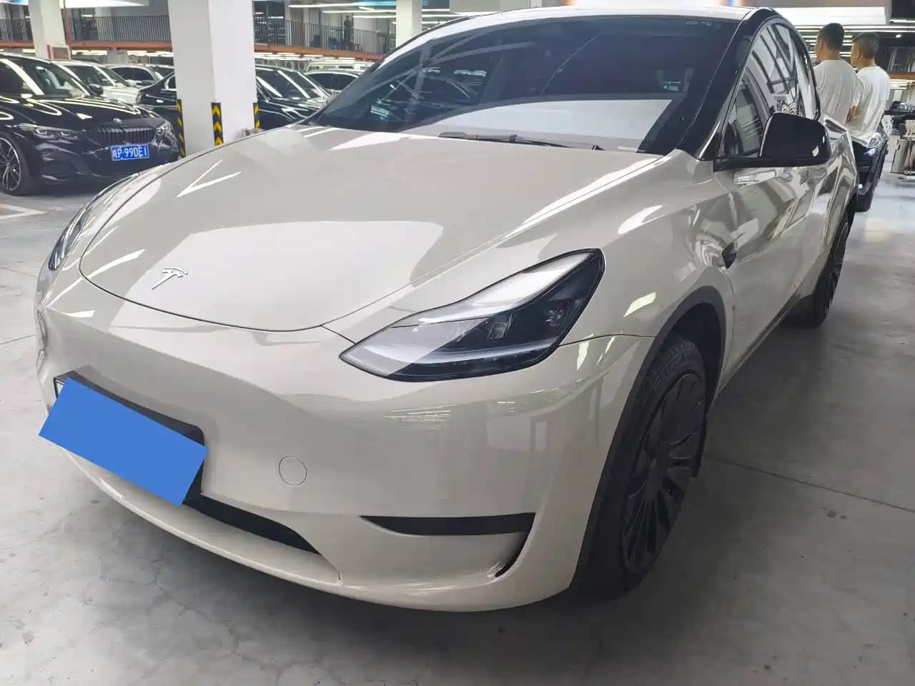 Tesla Model Y 2024 Rear-Wheel Drive Version
