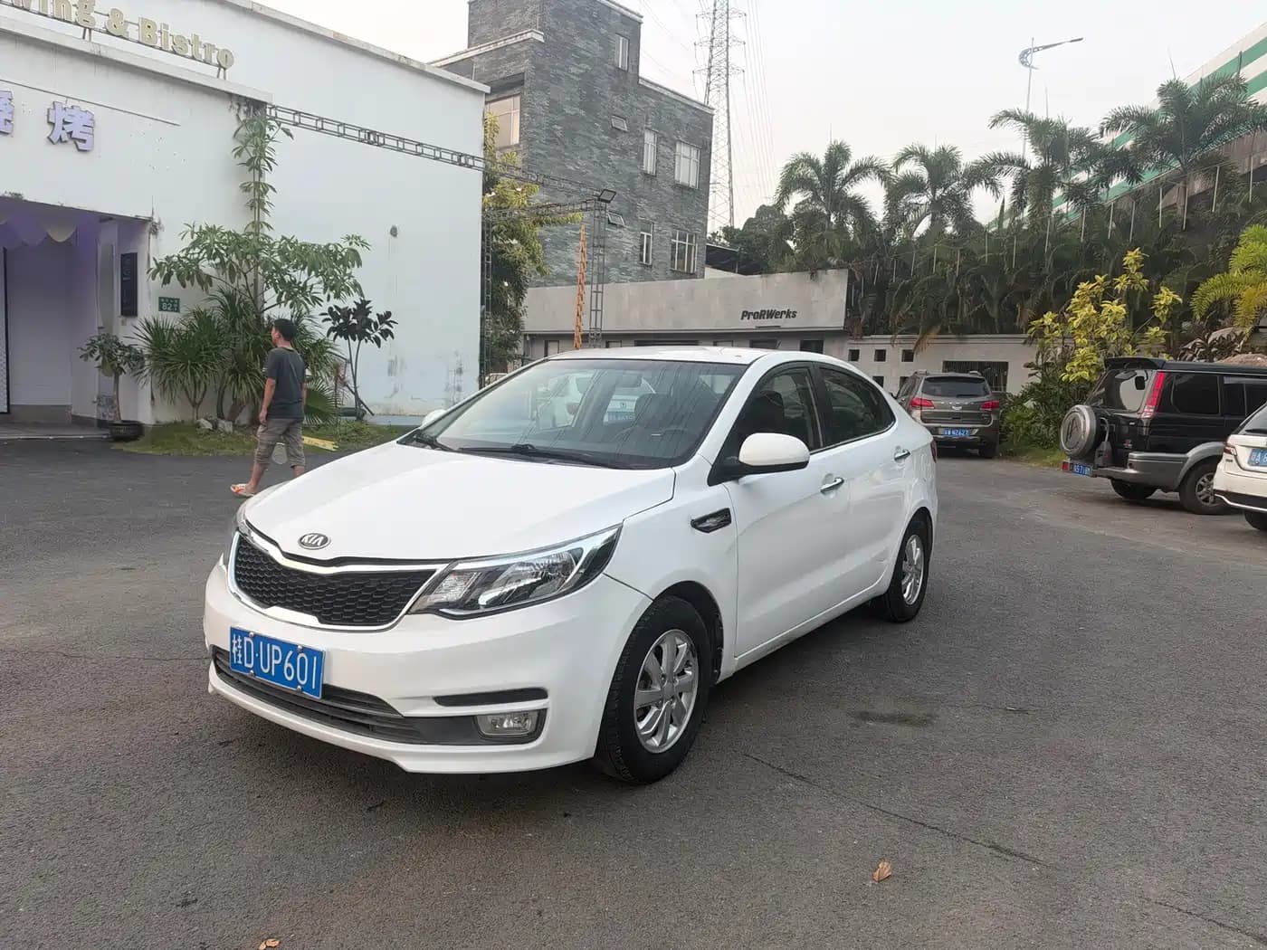 Kia K2 2015 Sedan 1.4L MT GLS