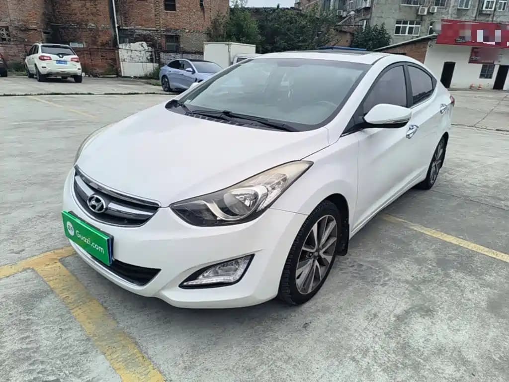 Hyundai Elantra Langdong 2015 1.6L Auto Exclusive