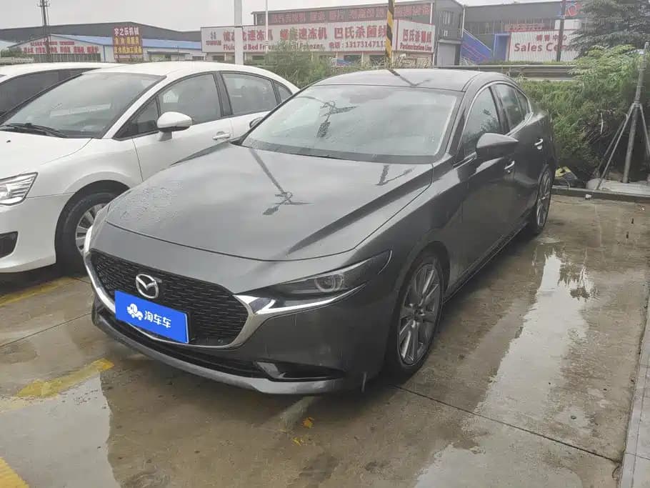 Mazda Mazda3 Axela 2021 2.0L Automatic Quality Glamour