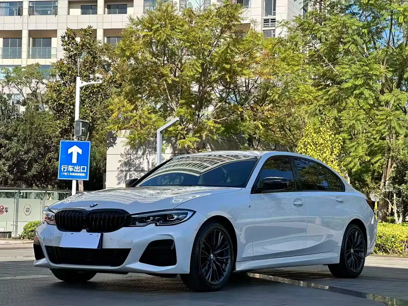 BMW 3 Series 2021 325Li M Sport Night Edition