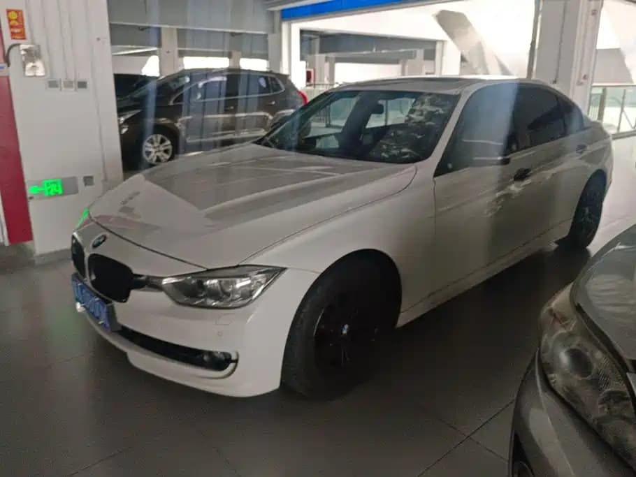 BMW 3 Series 2013 320Li Fashion Model