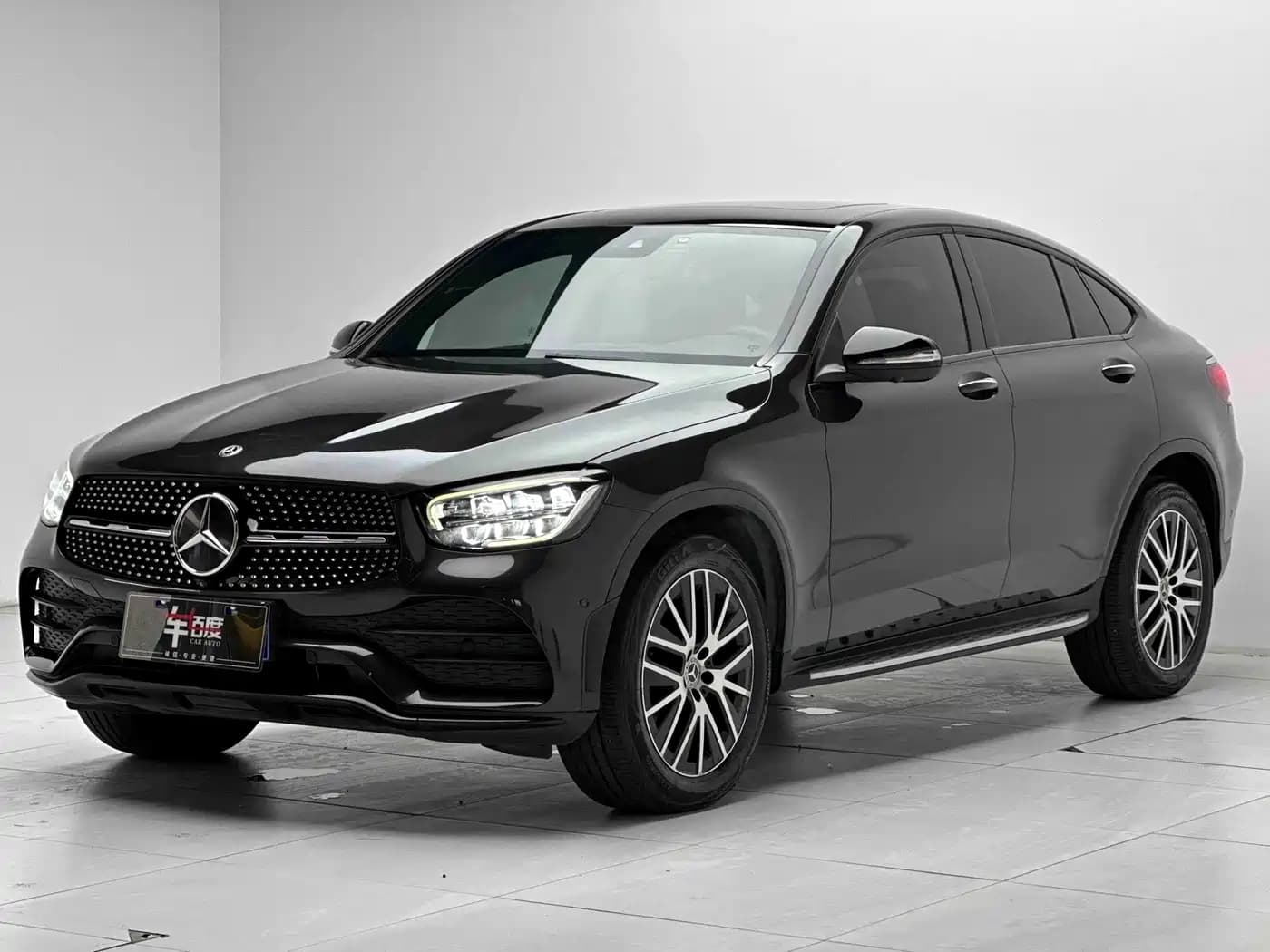 Mercedes-Benz GLC Coupe 2020 GLC 300 4MATIC Coupe SUV