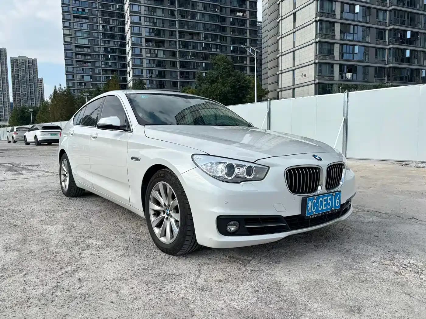 BMW 5 Series GT 2015 528i Luxury