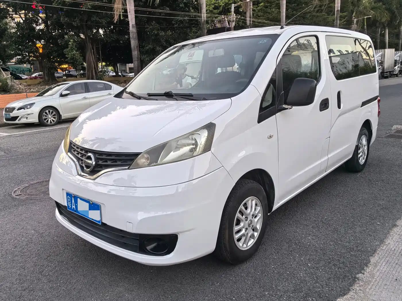 Nissan Nissan NV200 2012 1.6L 232-seat Elegance