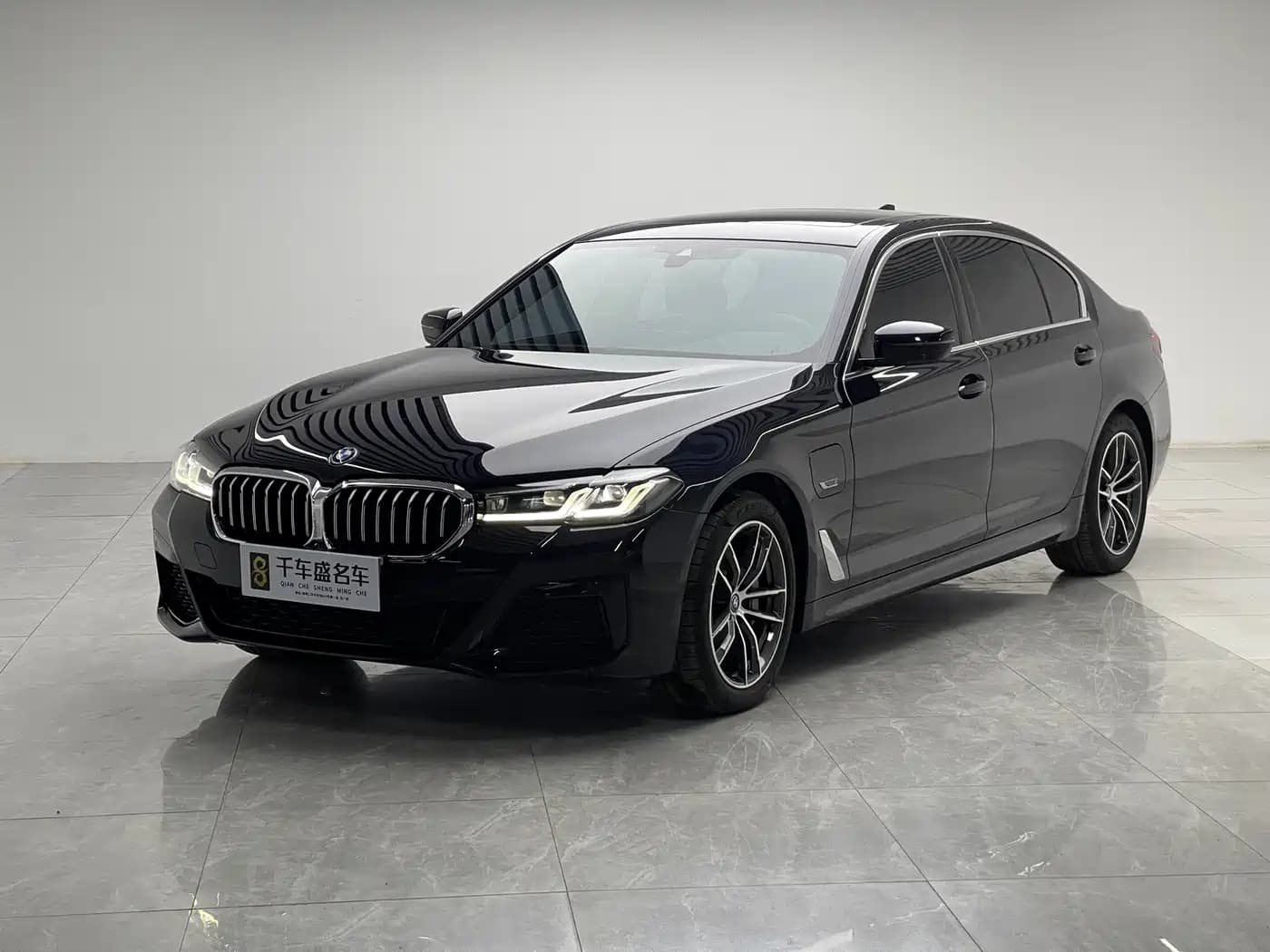 BMW 5 Series New Energy 2022 535Le M Sport Package