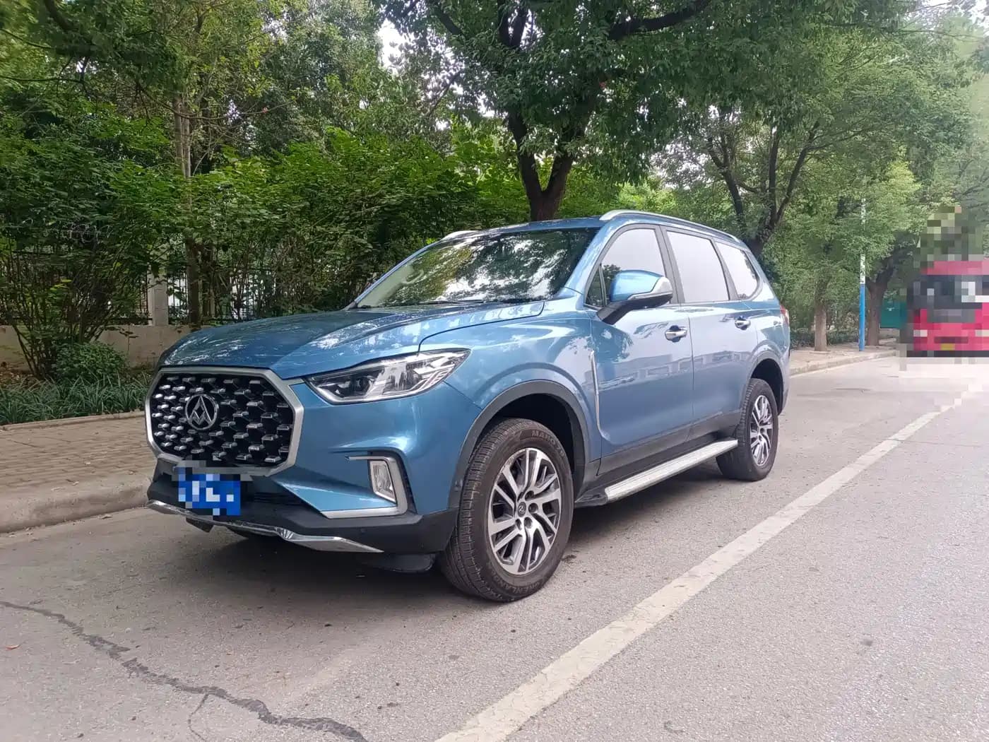 Maxus SAIC SAIC D90 2017 2.0T Automatic 4WD Polaris