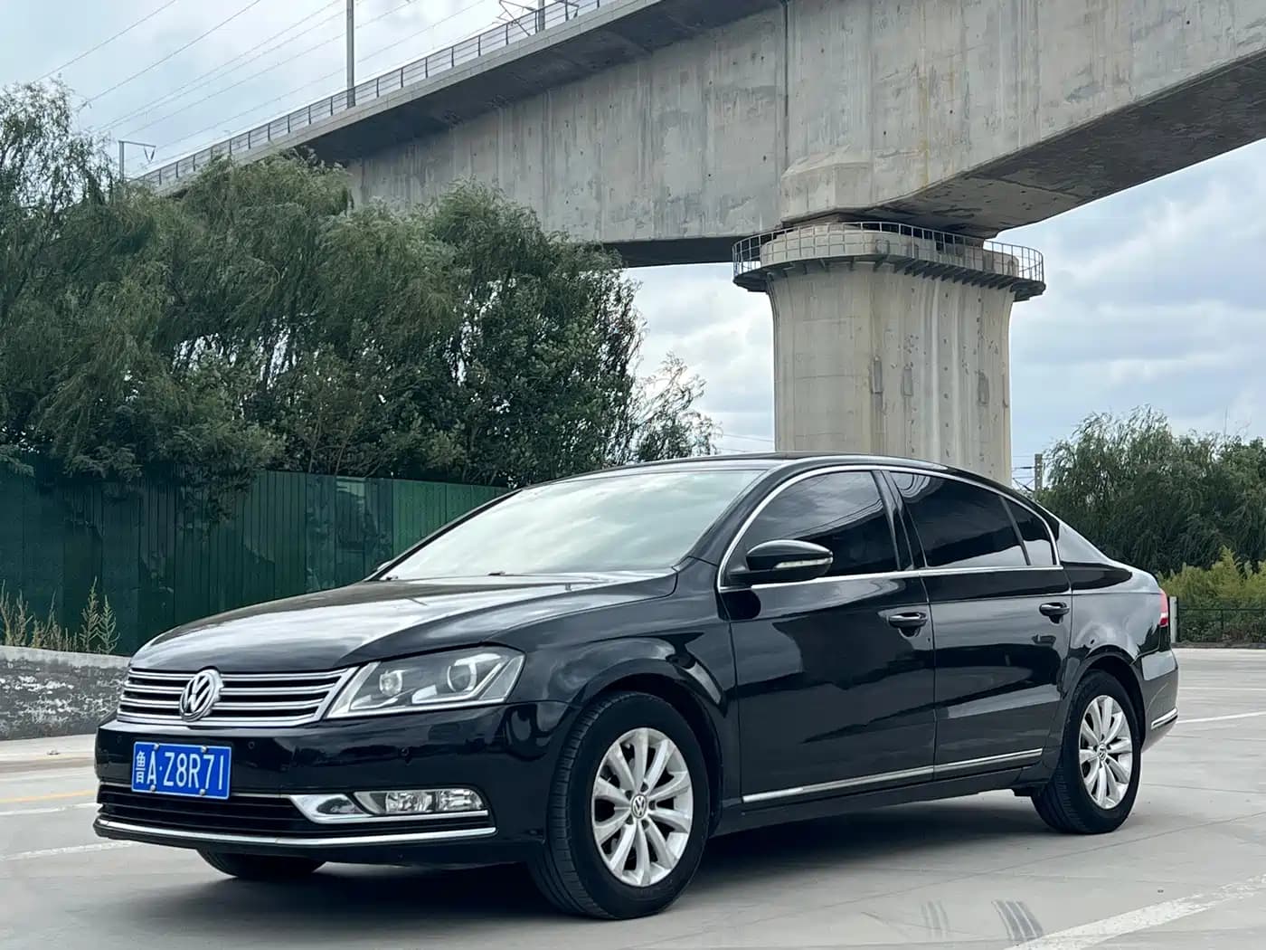 Volkswagen Passat Magotan 2015 Facelift 1.8TSI Luxury