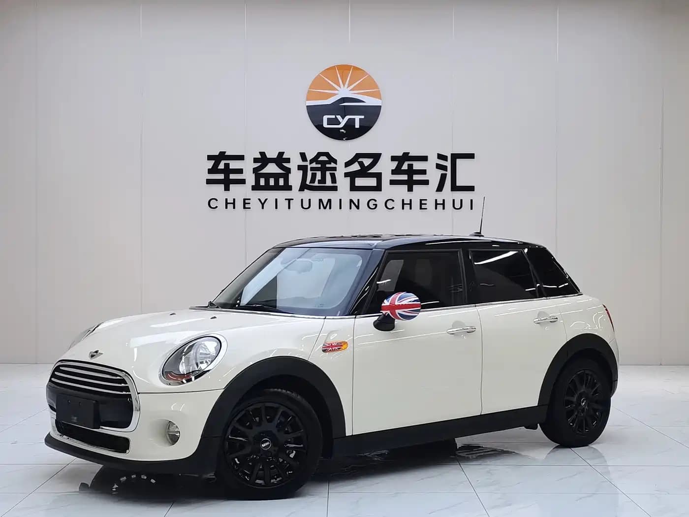 MINI 2016 1.5T COOPER 5-Door