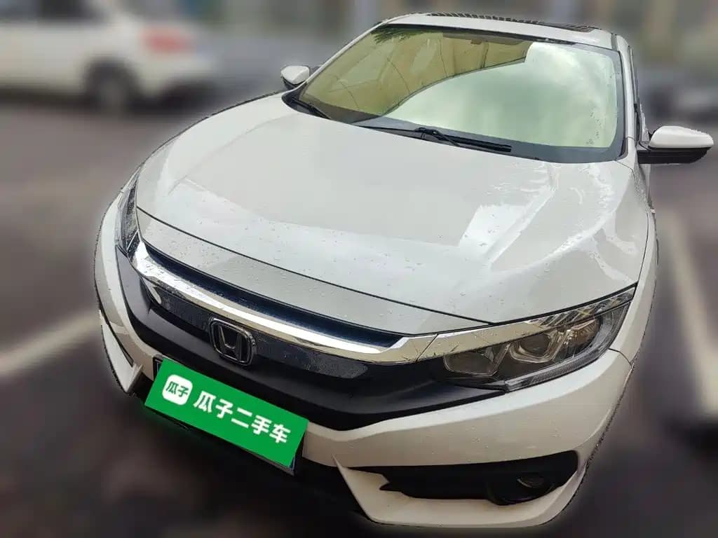 Honda Civic 2016 220TURBO CVT Luxury Edition