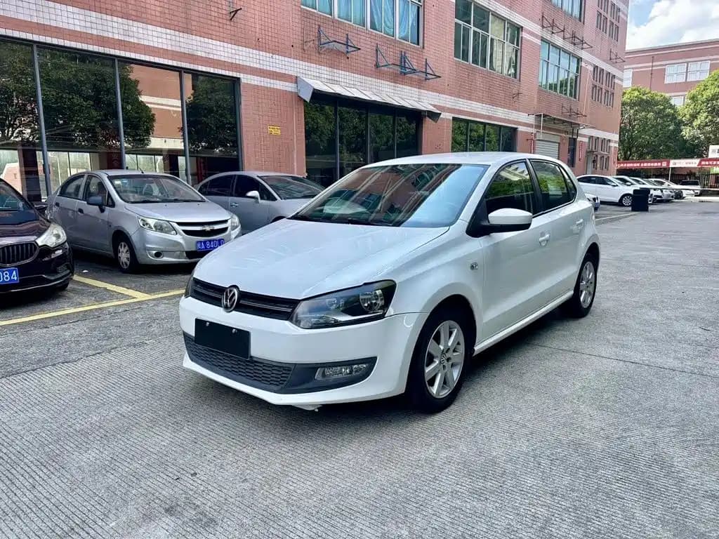Volkswagen Polo 2011 1.6L Automatic Style Edition