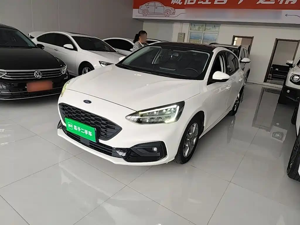 Ford Focus 2021 Hatchback EcoBoost 180 Auto Trend