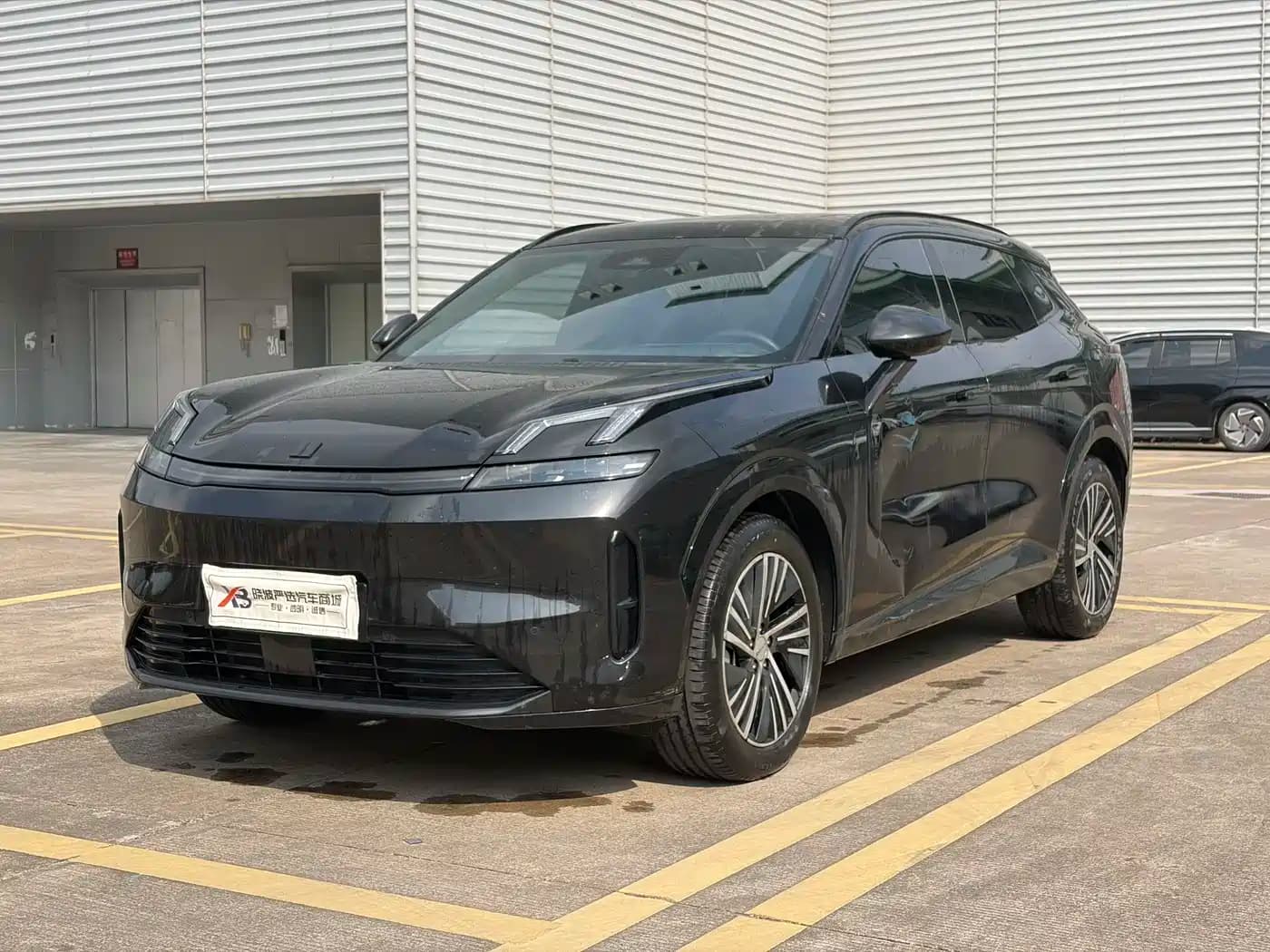 Lynk & Co Lynk & Co 08 EM-P 2023 120km Long Range Halo