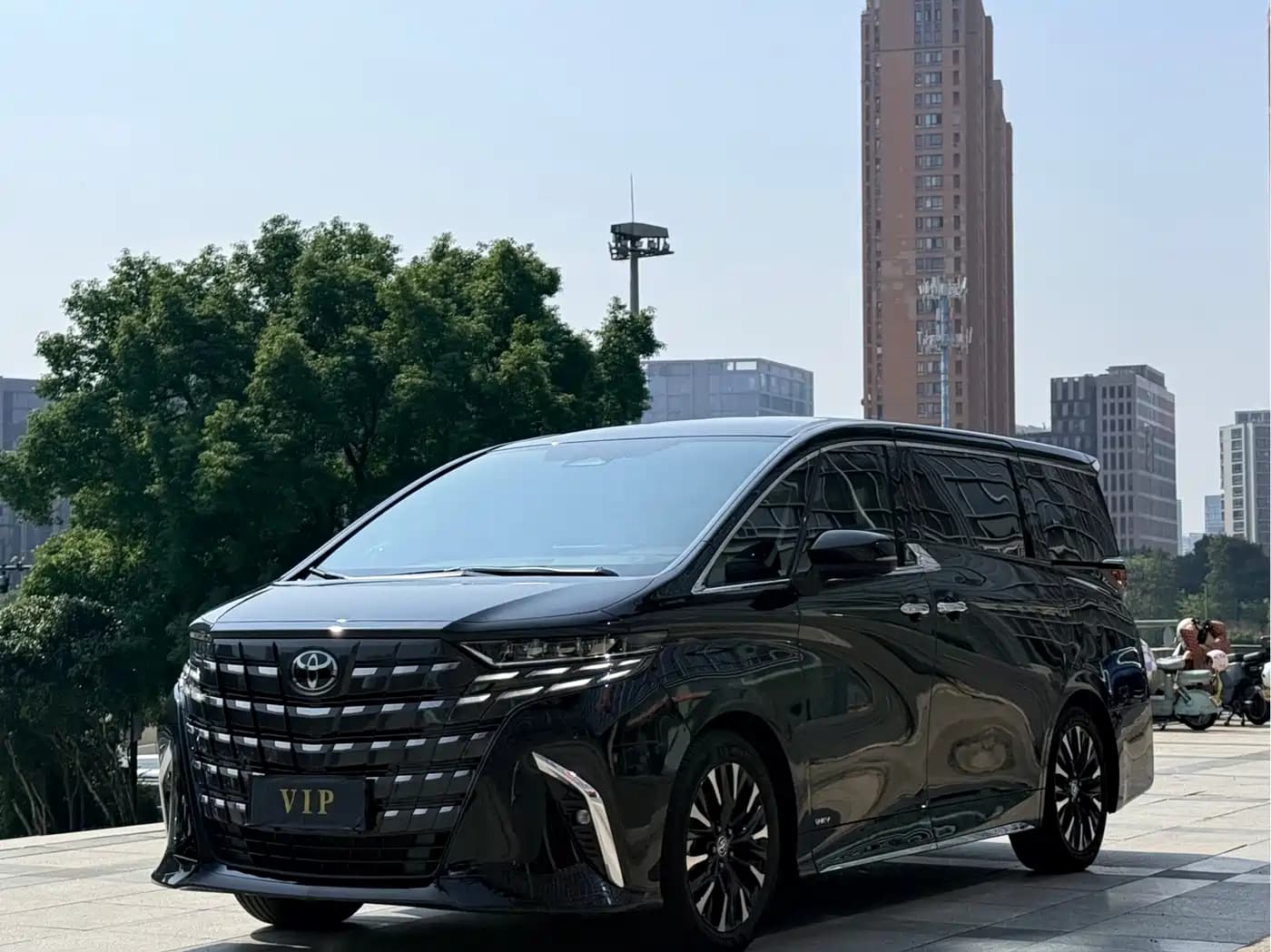 Toyota Alphard 2024 Hybrid 2.5L Ultimate Enjoyment Edition