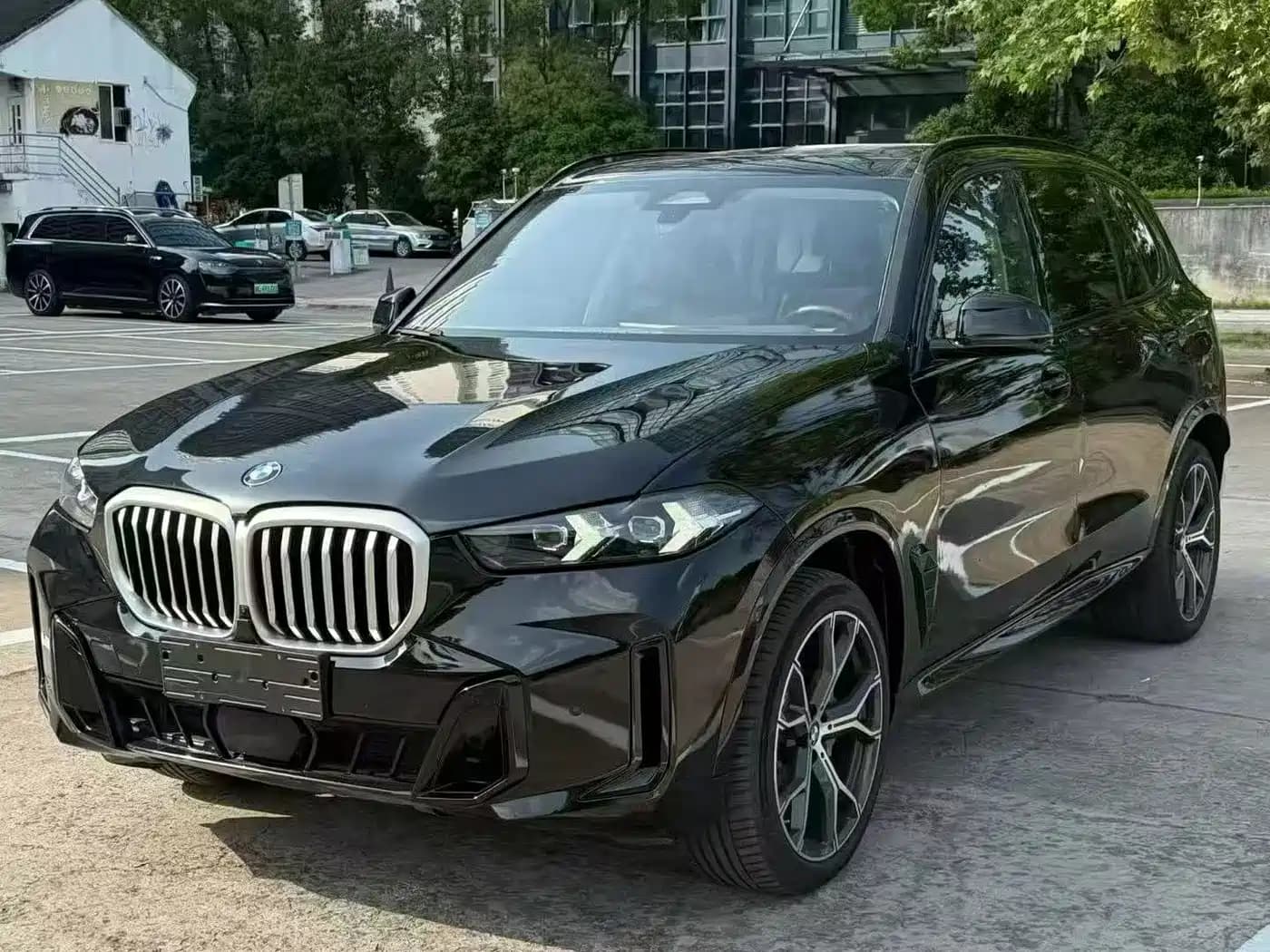 BMW X5 2025 Model xDrive 30Li Exclusive M Sport Blackout Package