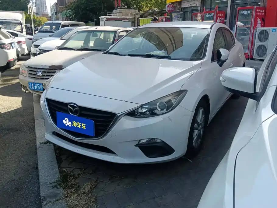 Mazda 3 Mazda3 Axela 2014 Sedan 1.5L Manual Comfort