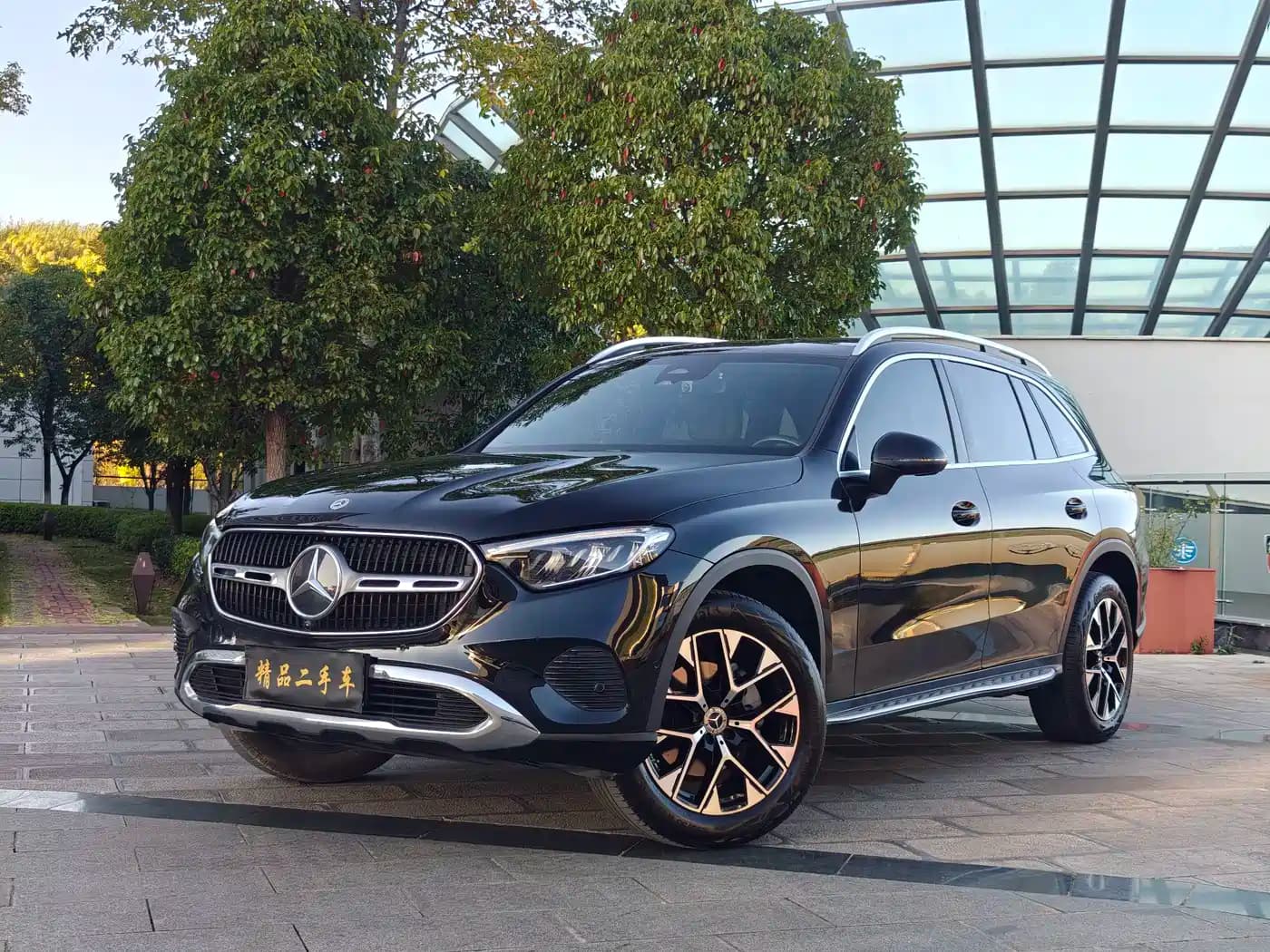 Mercedes-Benz GLC 2023 GLC 260 L 4MATIC Sport 5-seater