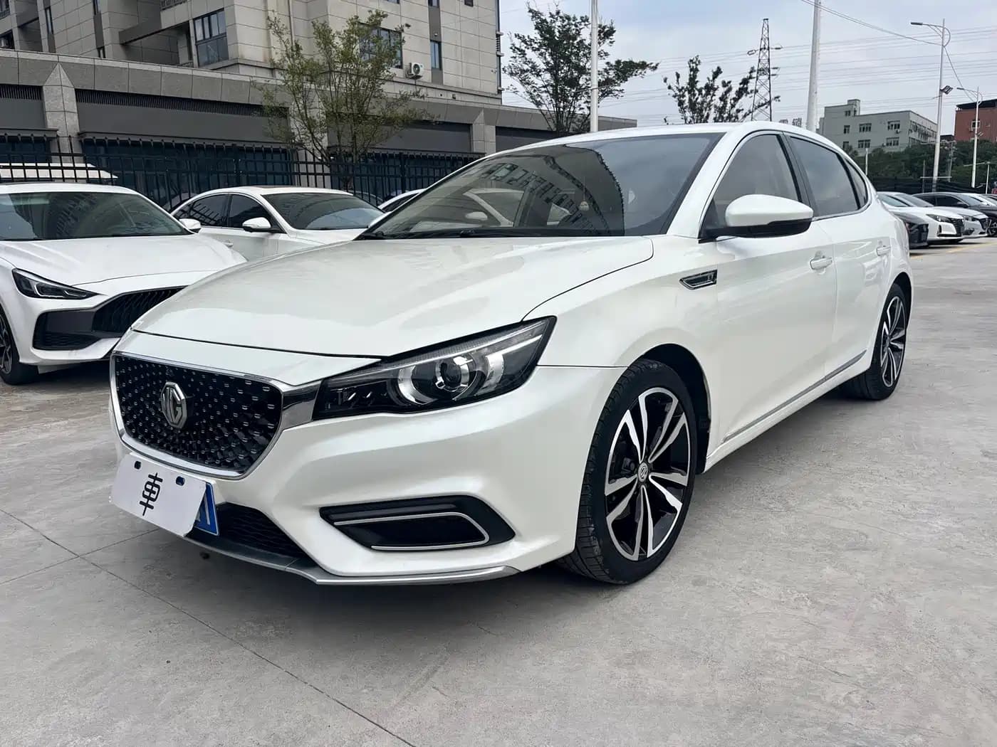 MG MG6 2017 20T Automatic Trophy Premium Internet Edition China V