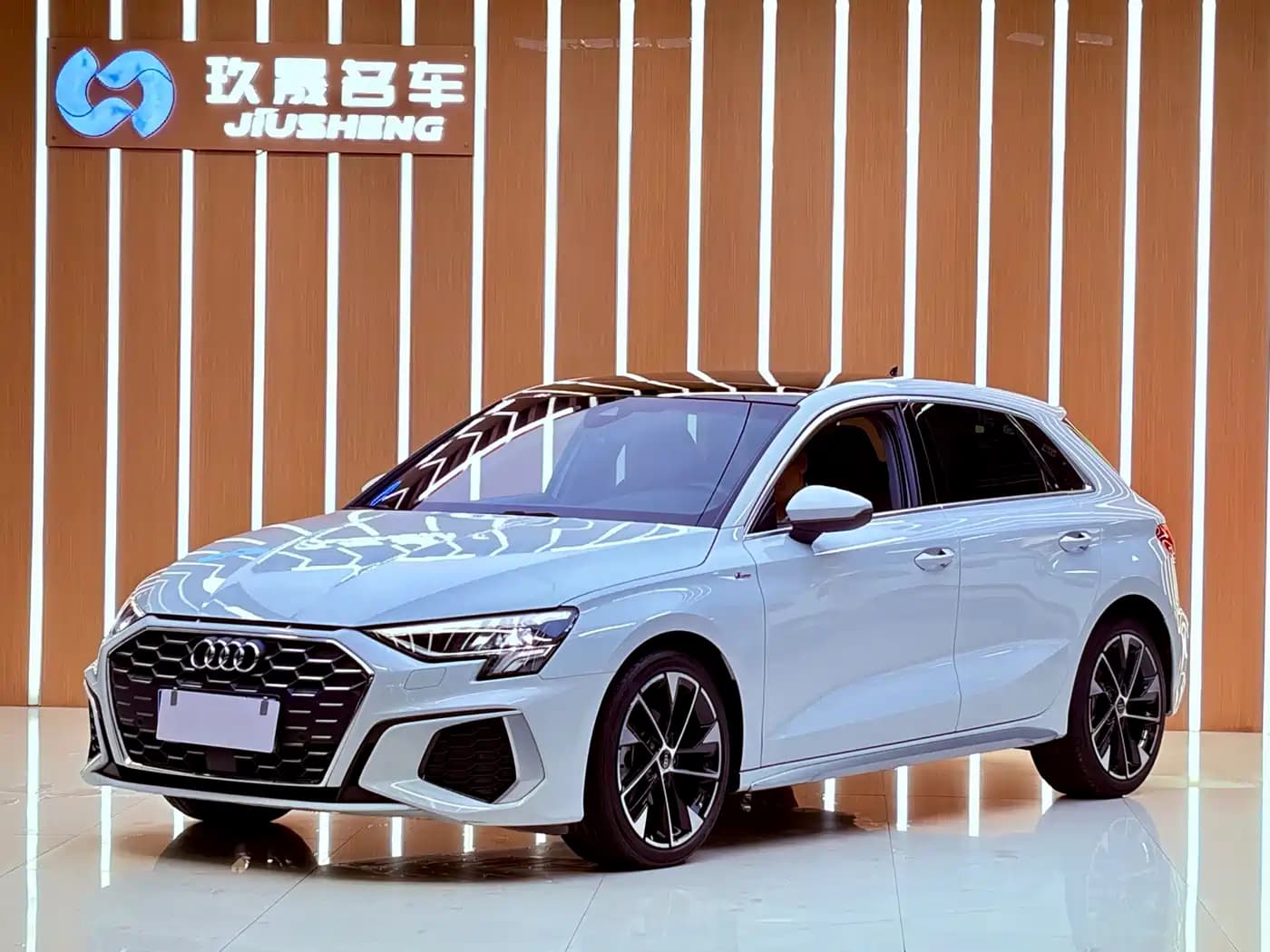 Audi A3 2023 Facelift Sportback 35 TFSI Fashion Sport