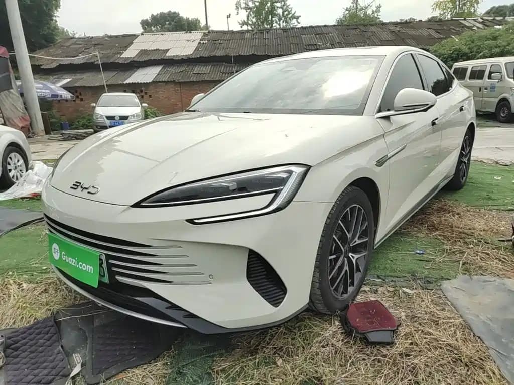 BYD Seal 2024 Glory Edition DM-i 1.5L 121km Luxury