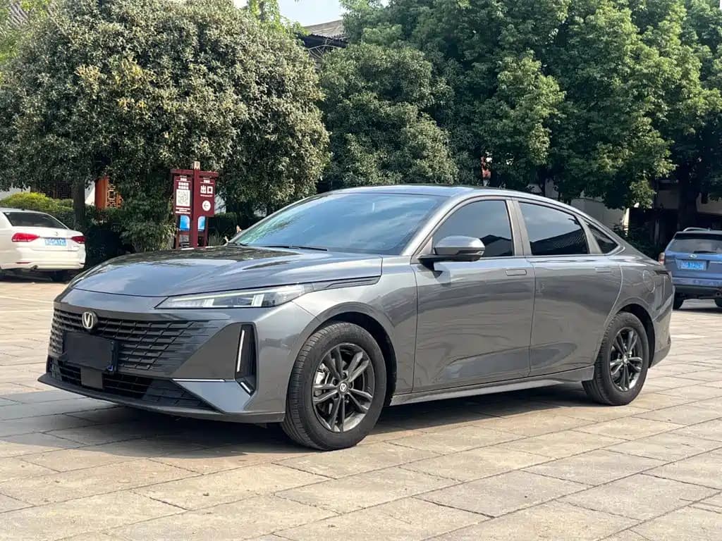 Changan Lamore Yida 2023 Blue Whale NE 1.5T GDI DCT Enjoyment Edition