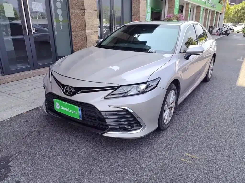 Toyota Camry 2021 2.0G Luxury Edition